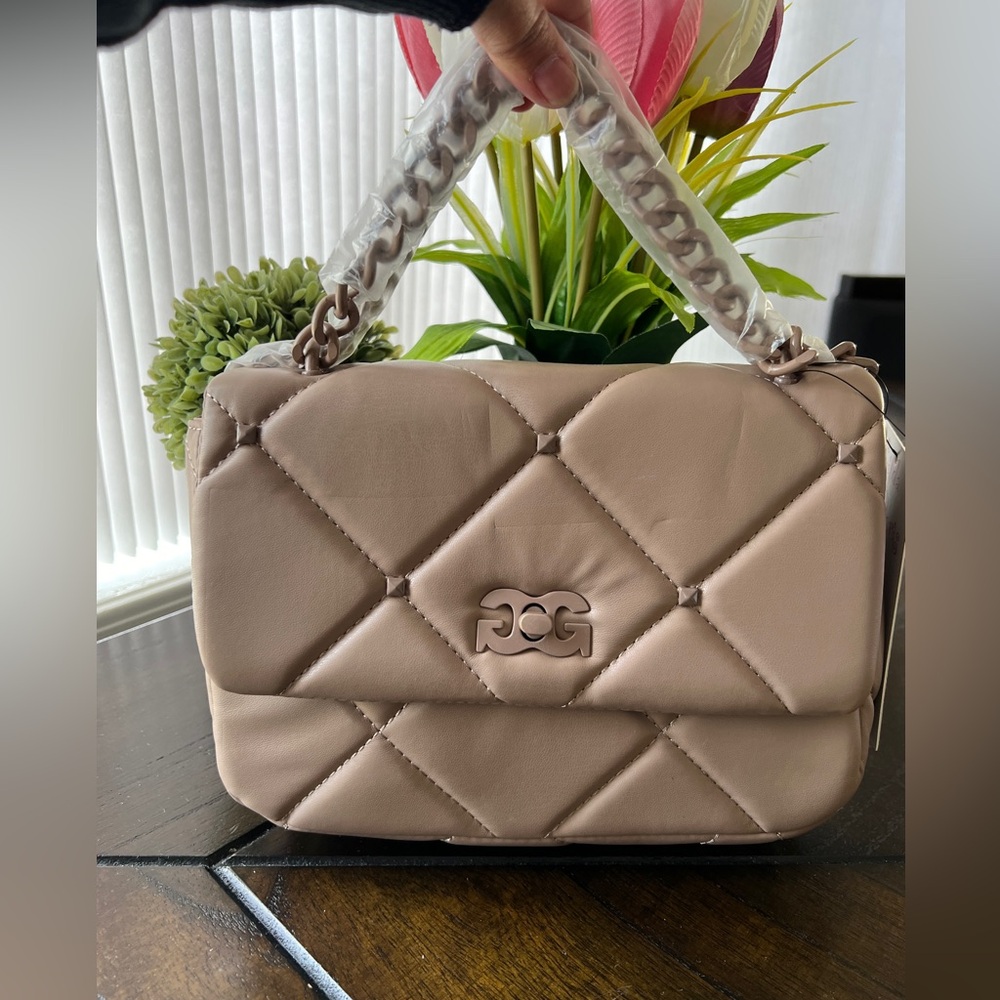Nwt Gilda Paris Tan Soft Quilted Twist Lock Chain Handbag/Crossbody